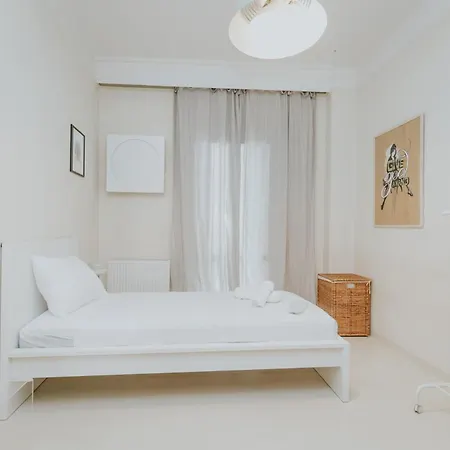 Apartment Deko Era