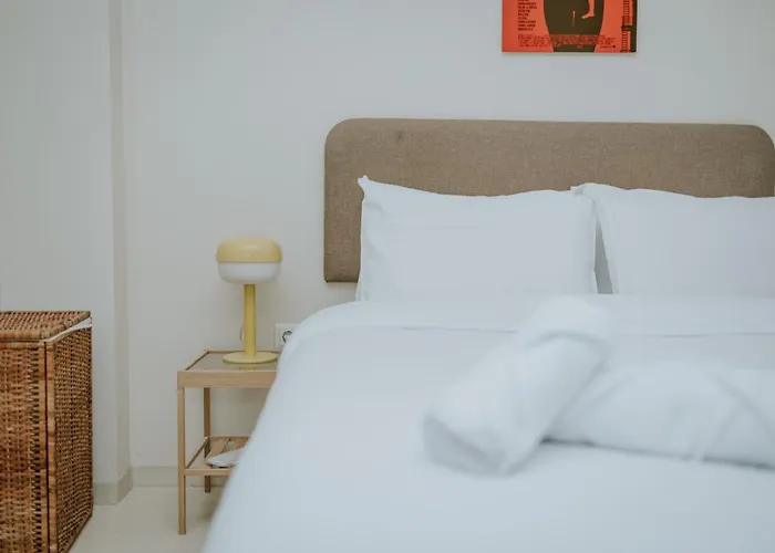 アパート Deko Era